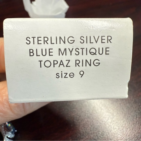 Avon Sterling Silver Ring with Blue Mystique topaz Gemstone size 9 NIB. Vintage - Picture 3 of 7